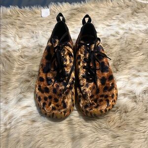 Leopard Print Lace-Up Shoes
